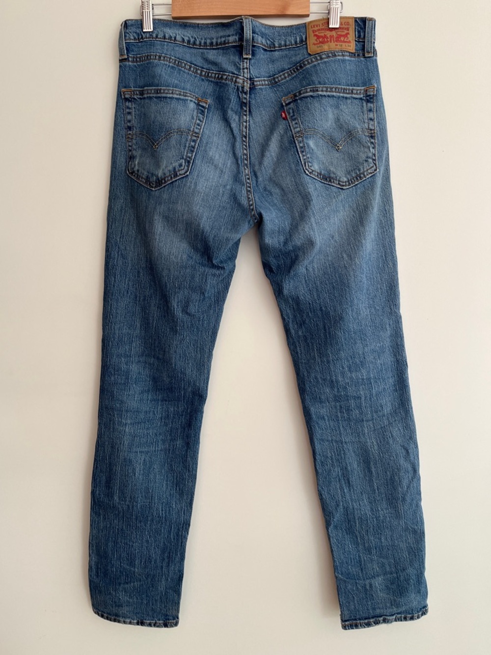 LEVI’S 541 Faded Well Worn Distressed Men’s Jeans Casual Repairs 32W 34L